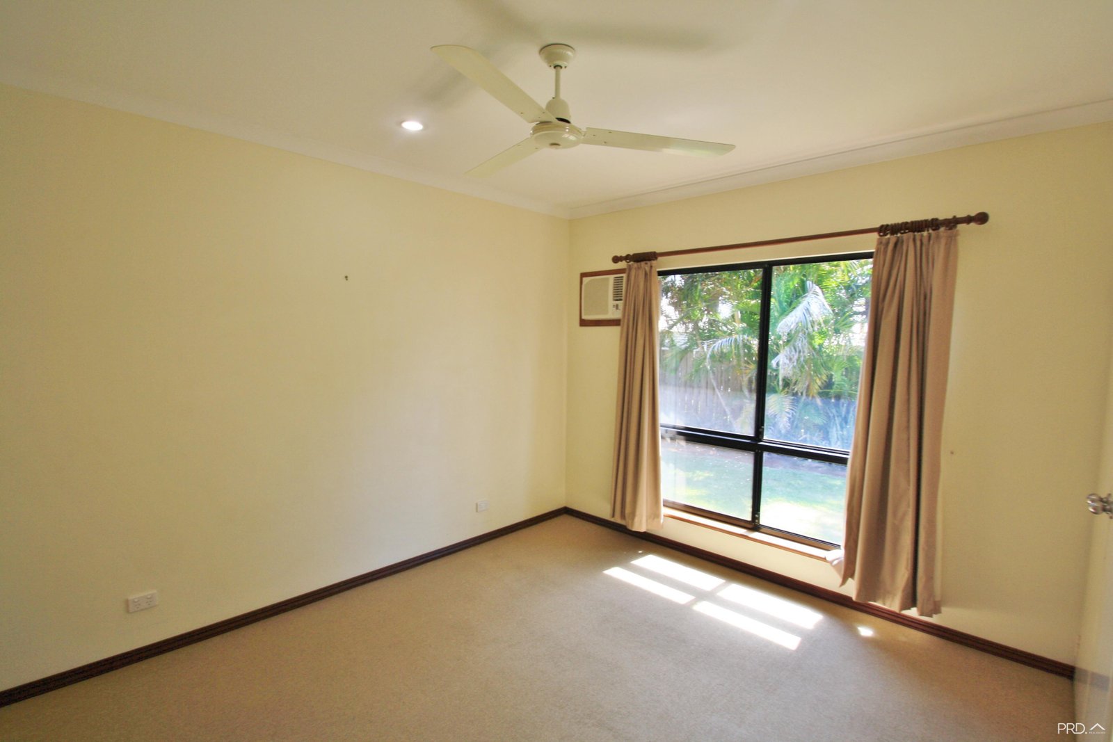 4 Euro Way DJUGUN 21