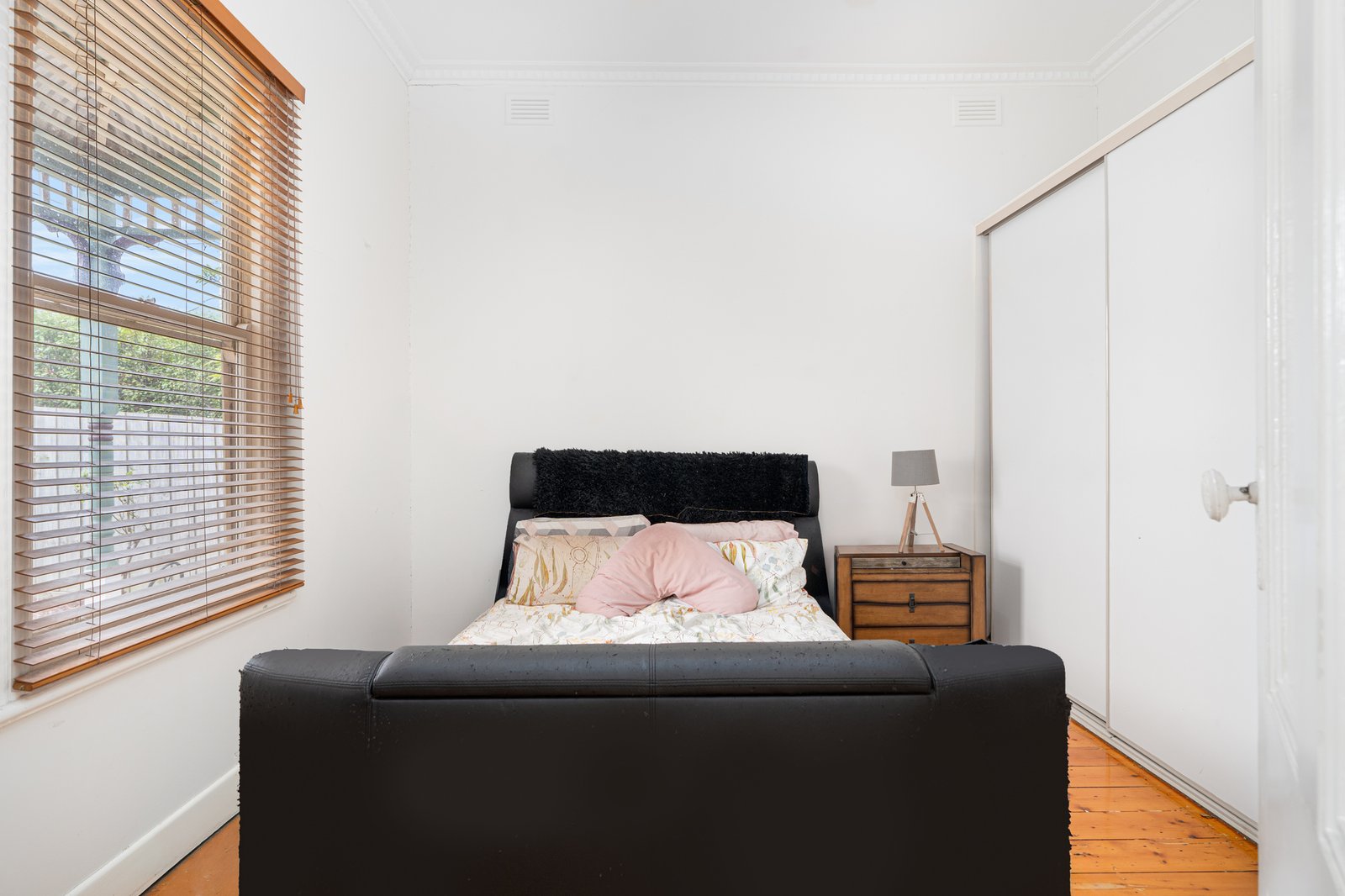 Gallery: 4 Evans Street