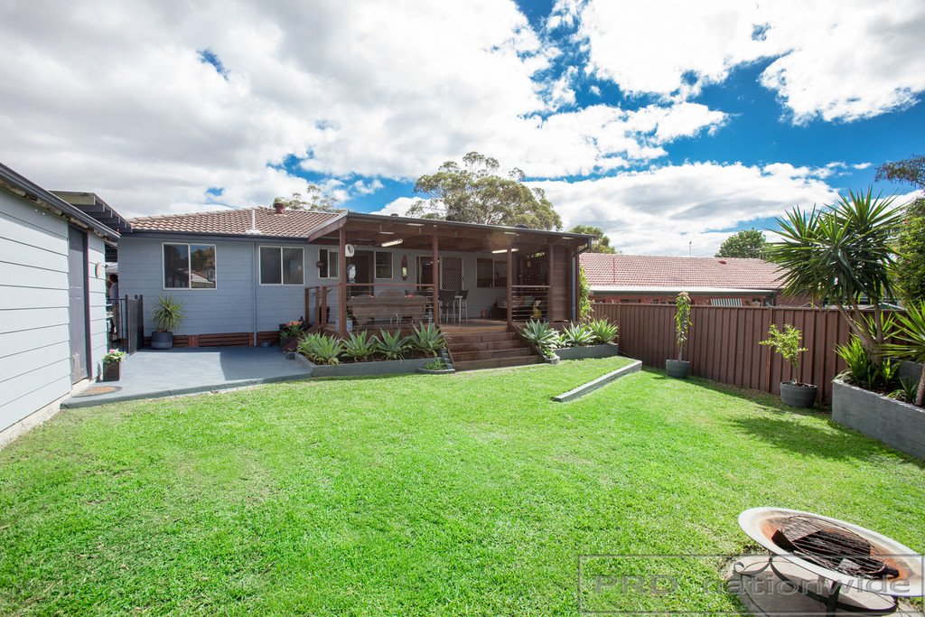4 Evelyn Crescent THORNTON 5