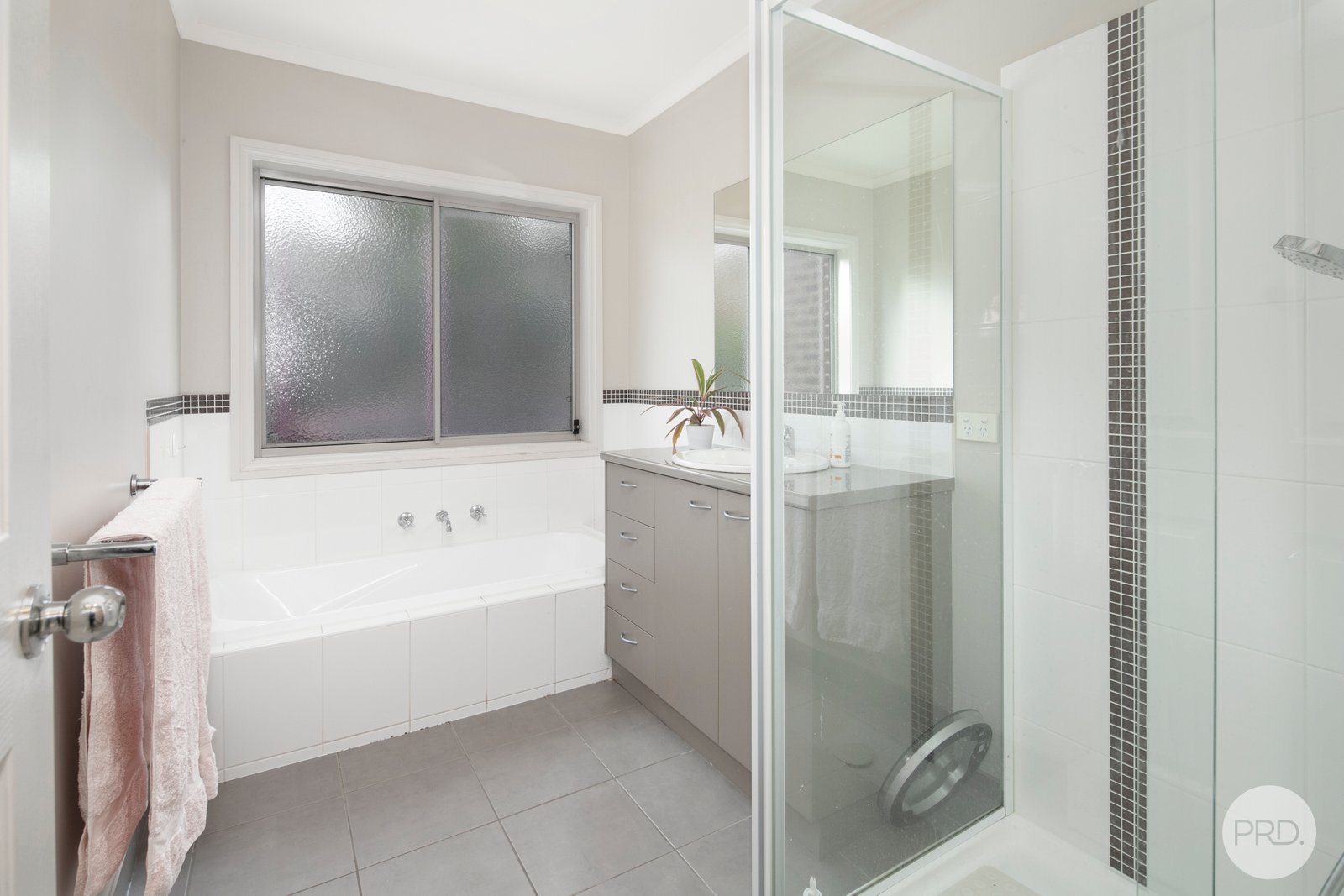 4 Fadden Court DELACOMBE 6