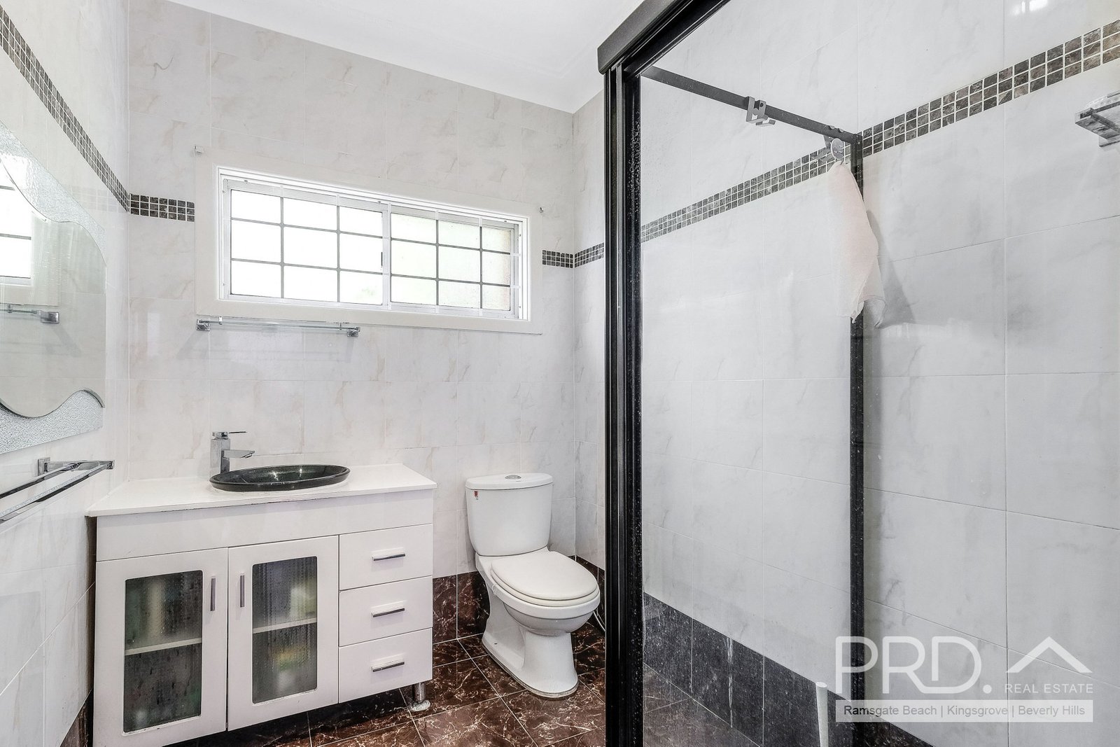 4 Fairview Avenue ROSELANDS 6