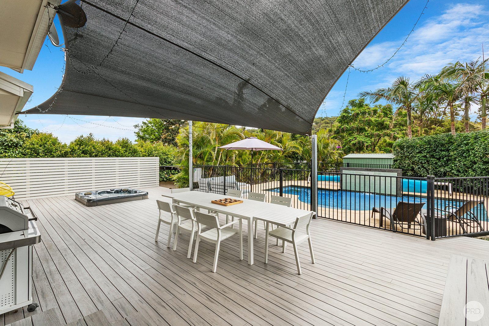 4 Fathom Place CORLETTE 11