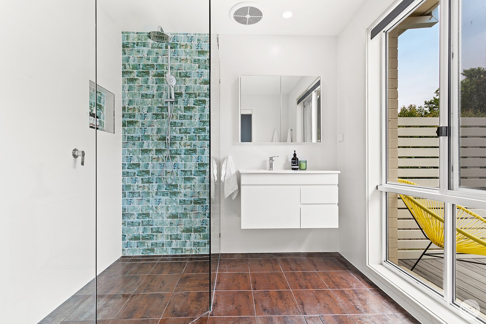 4 Fathom Place CORLETTE 23