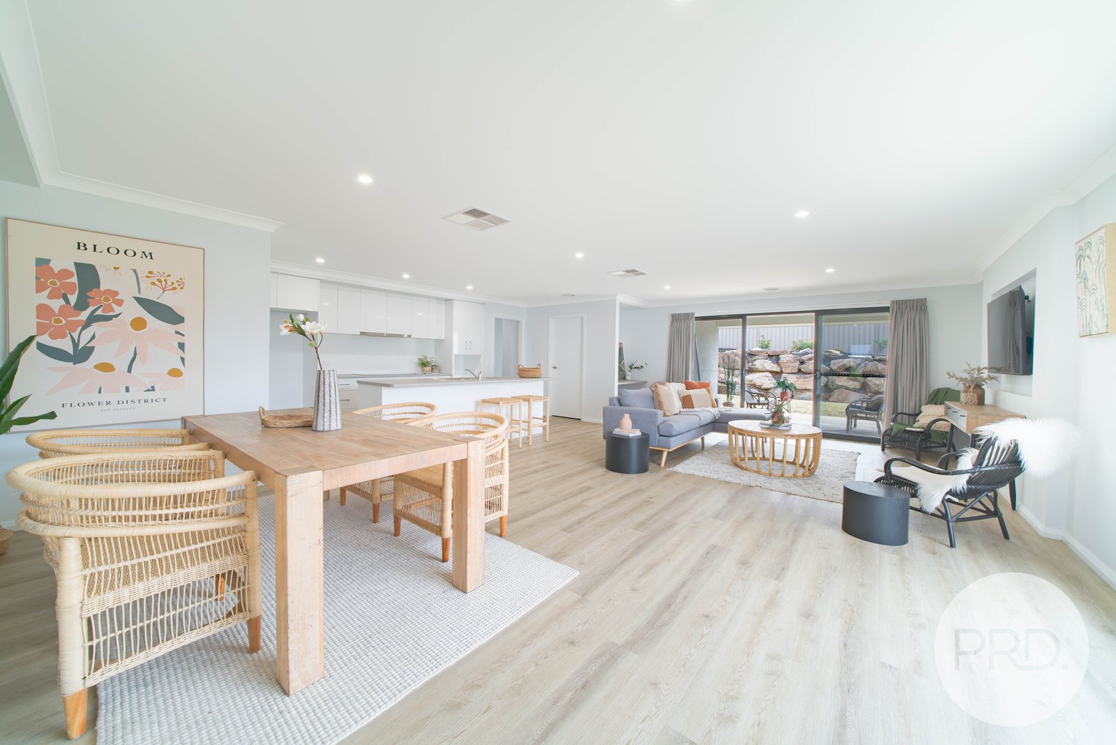 4 Fenner Drive LLOYD 5