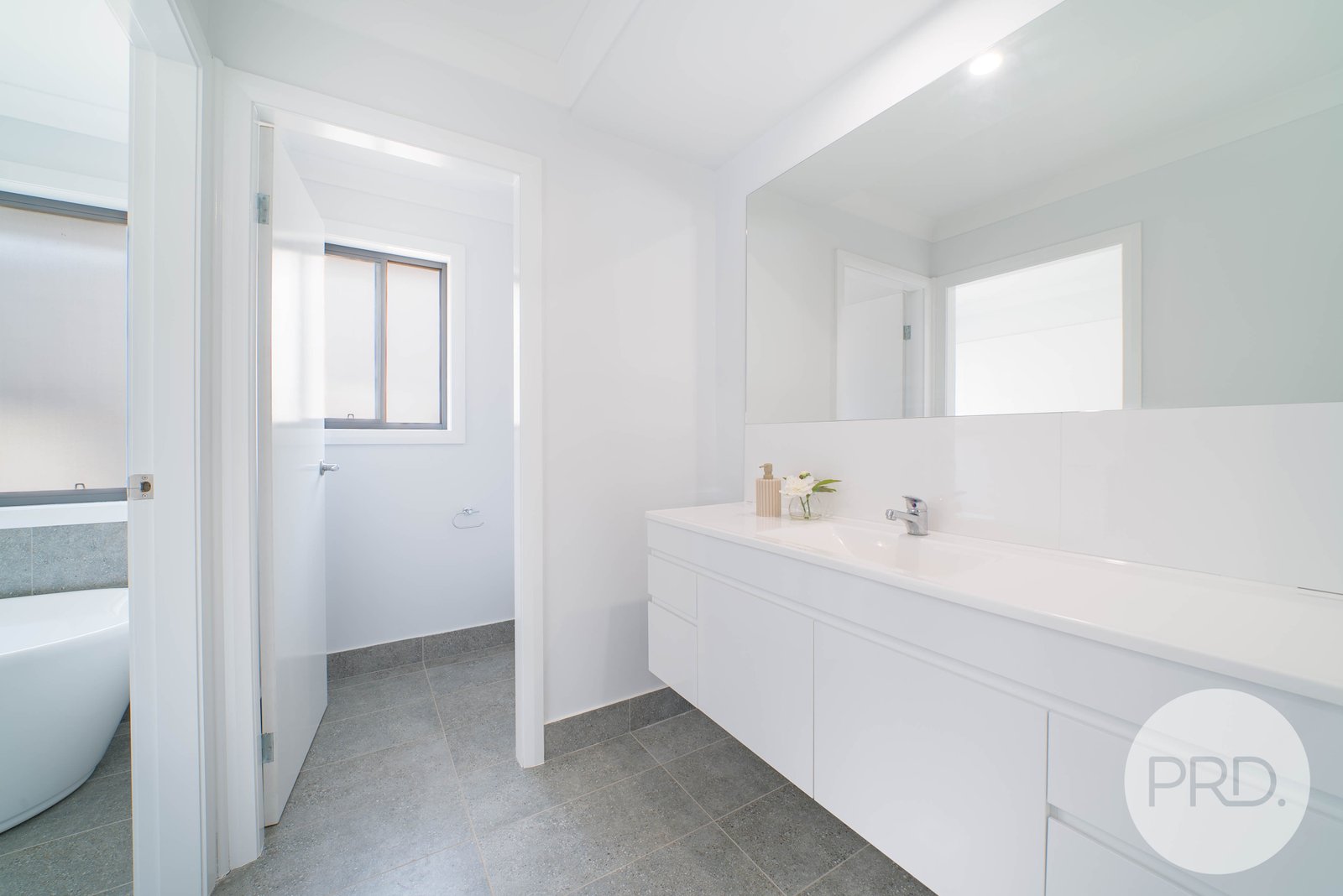 4 Fenner Drive LLOYD 9