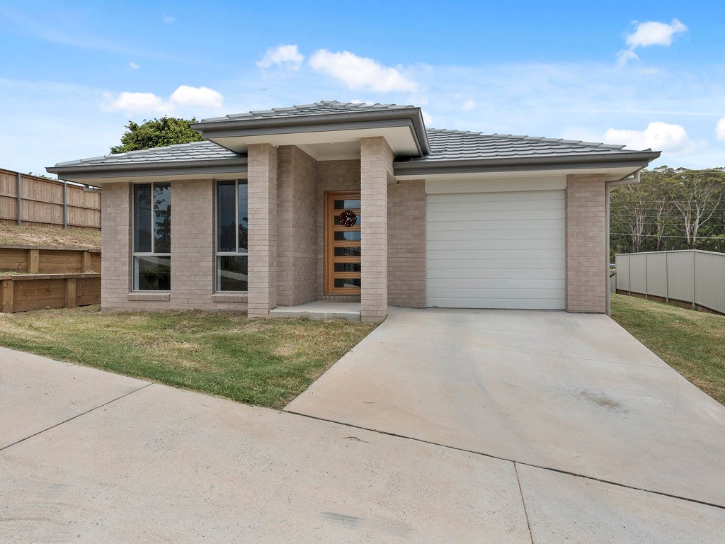 4 Fiddaman Road EMERALD BEACH 1