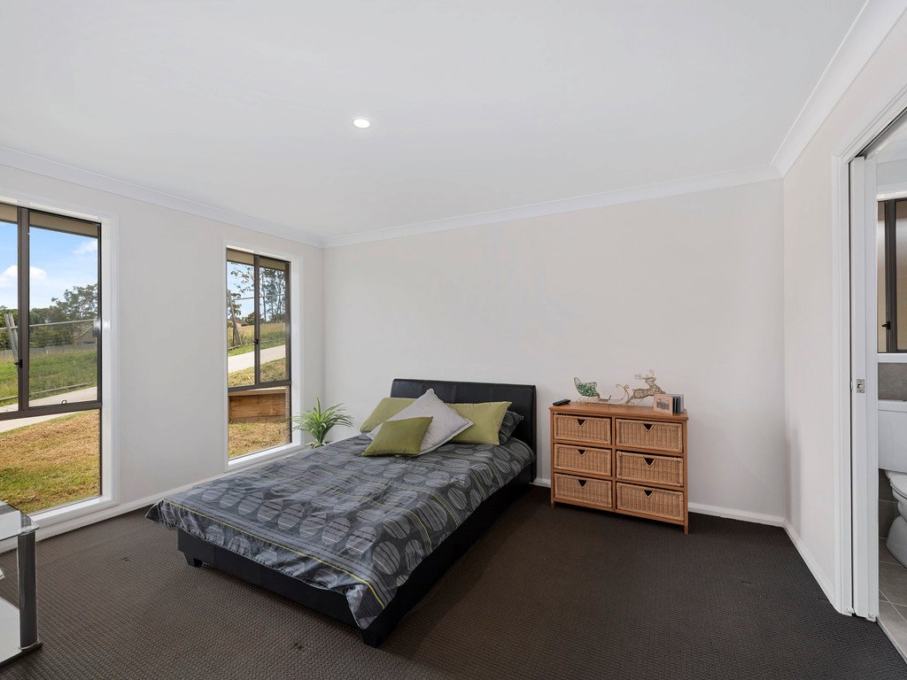 4 Fiddaman Road EMERALD BEACH 7
