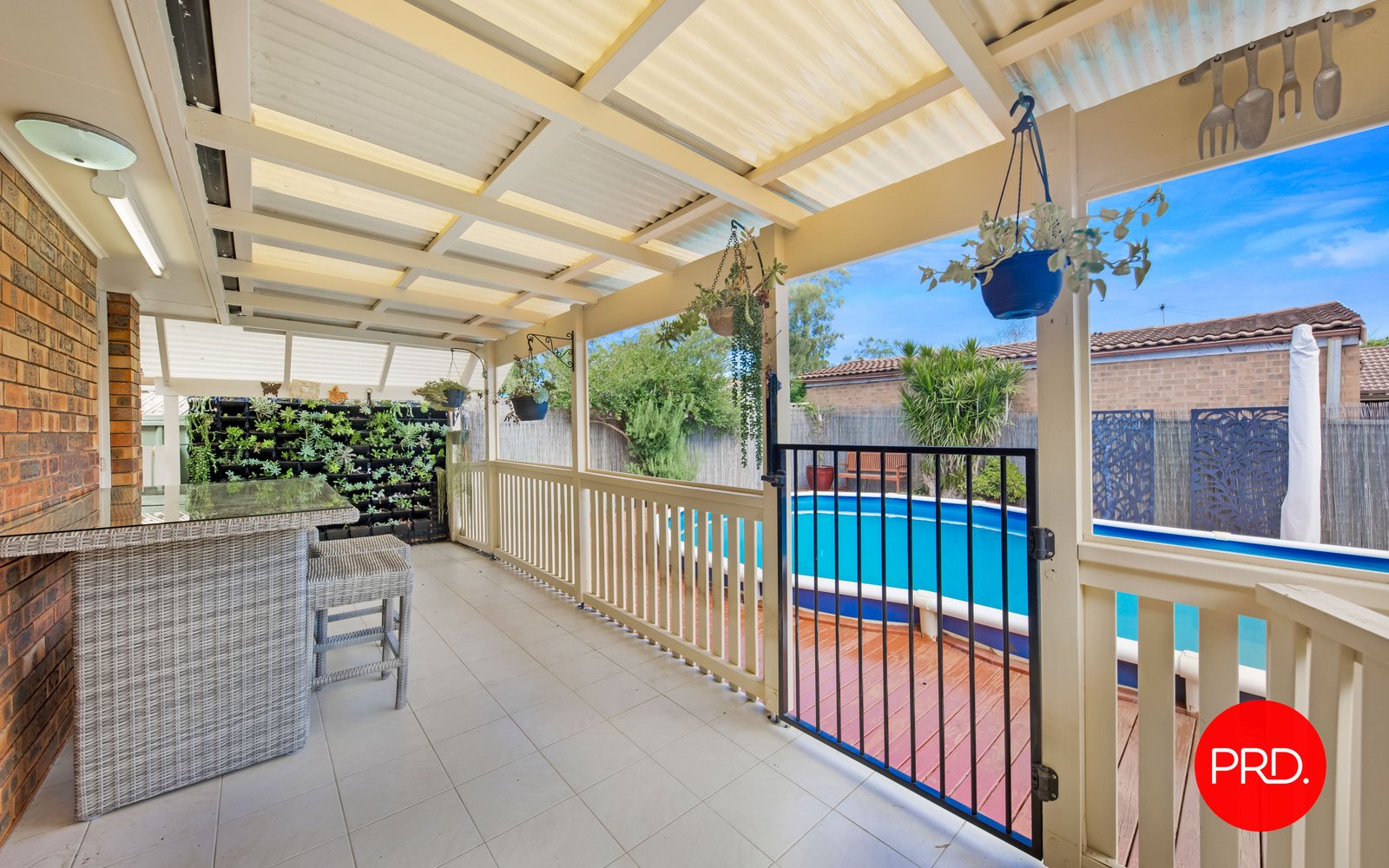 4 Finch Place INGLEBURN 11