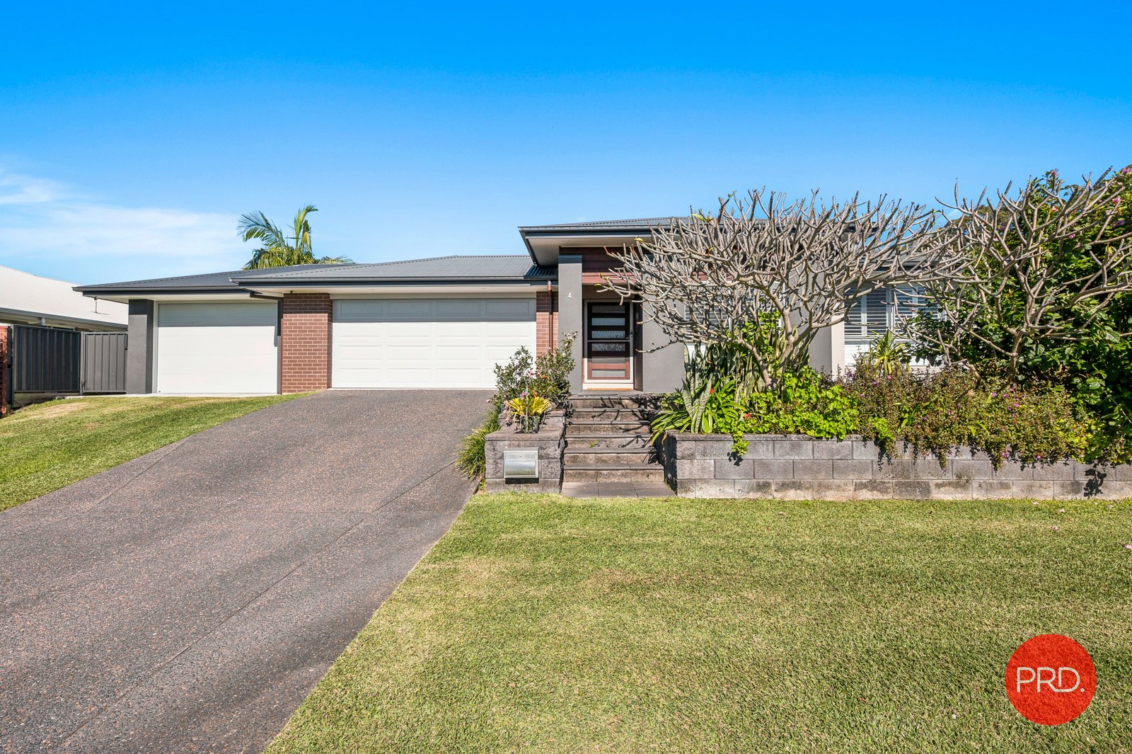 4 Fisher Road SAPPHIRE BEACH 2