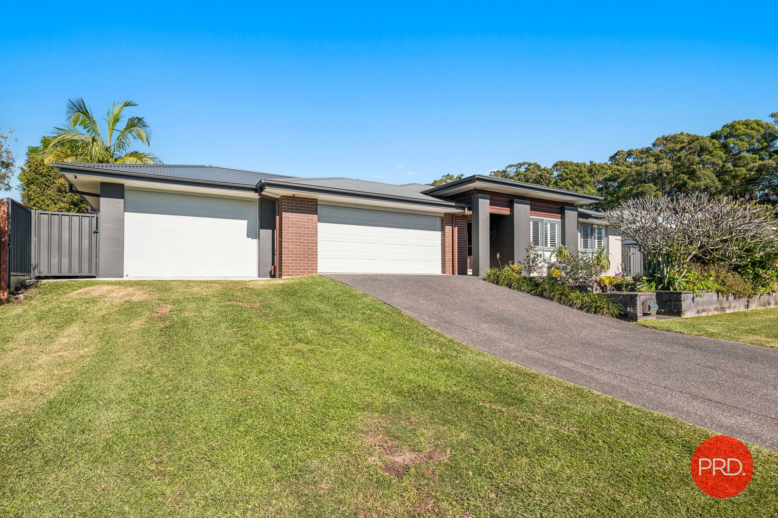 4 Fisher Road SAPPHIRE BEACH 3