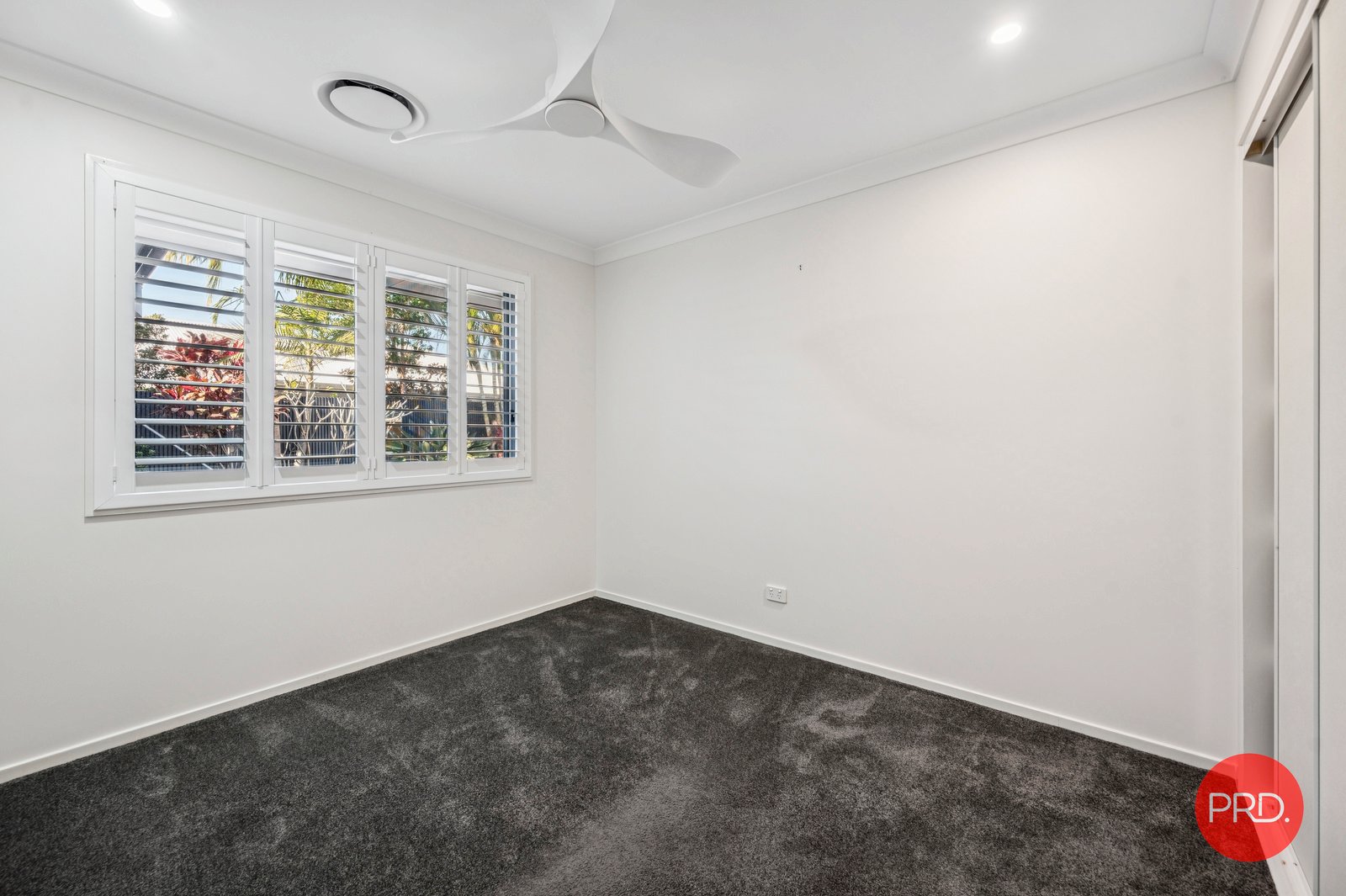 4 Fisher Road SAPPHIRE BEACH 8