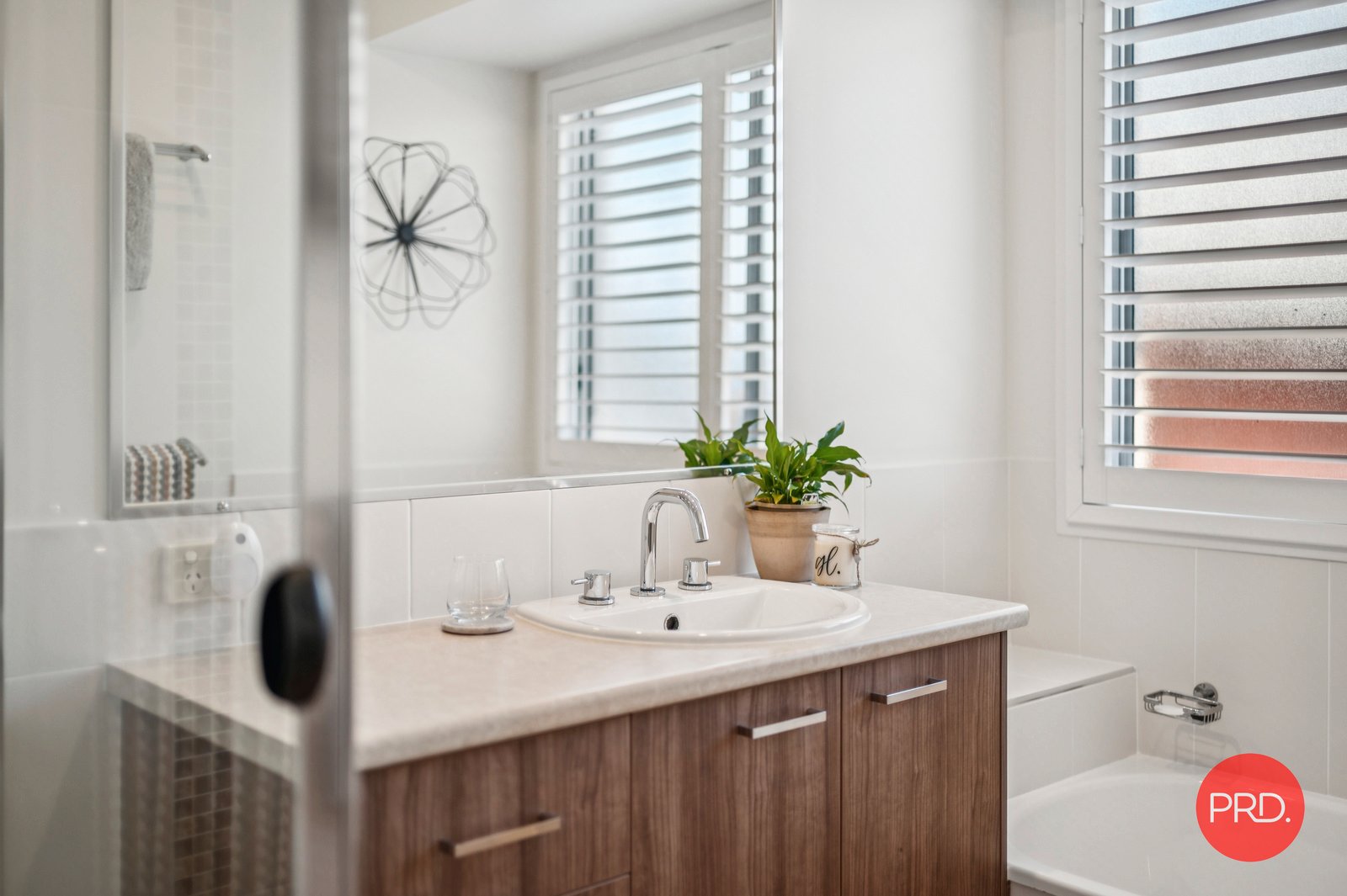 4 Fisher Road SAPPHIRE BEACH 10