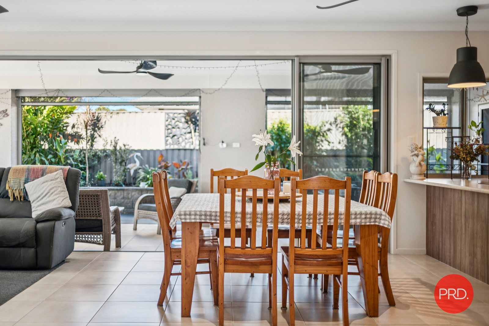 4 Fisher Road SAPPHIRE BEACH 17