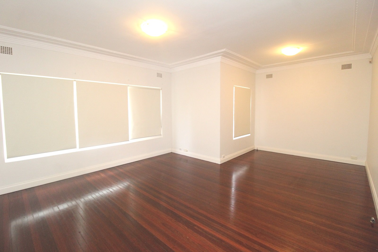 4 Fleming Street BEVERLY HILLS 1