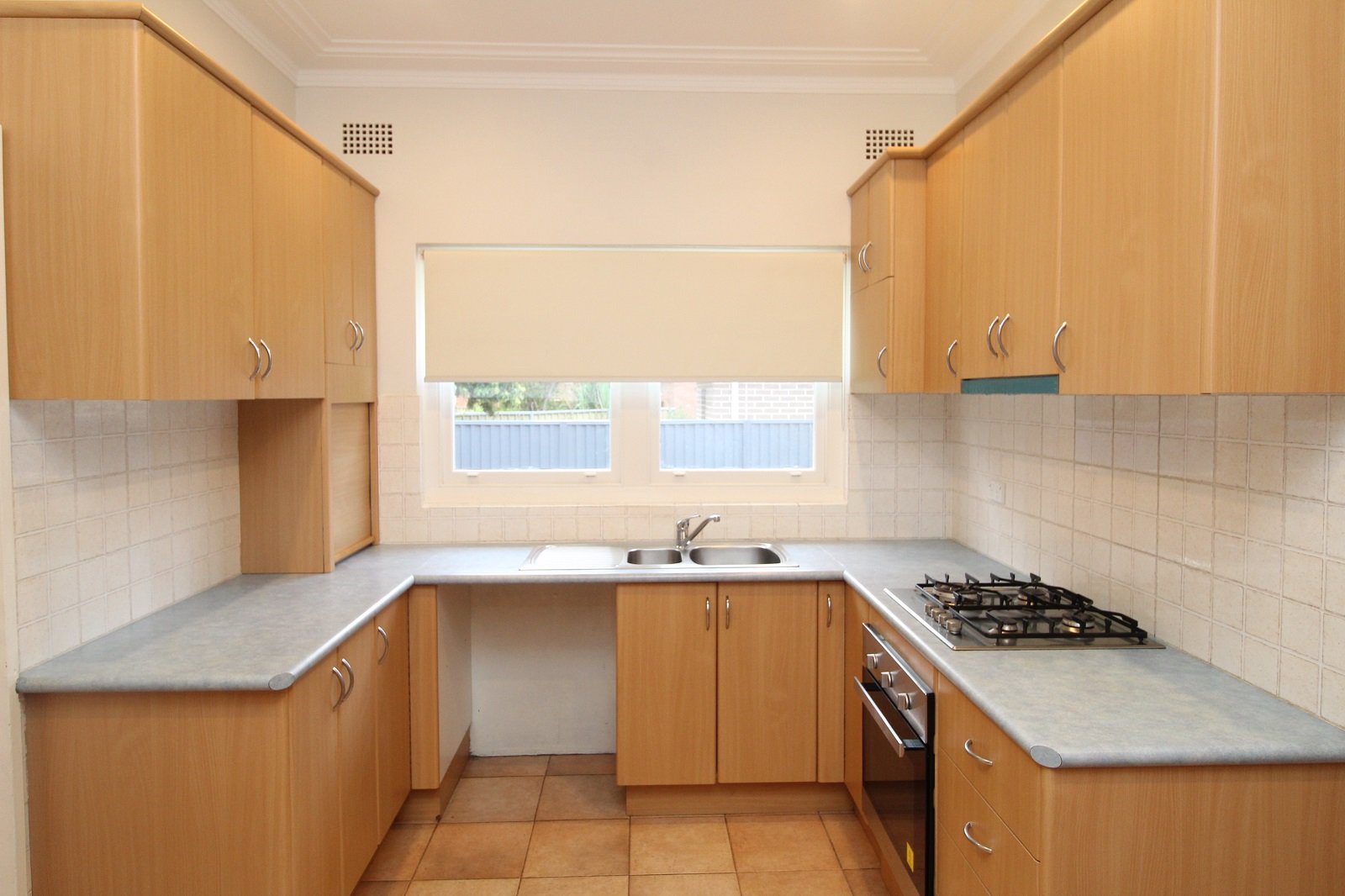 4 Fleming Street BEVERLY HILLS 3