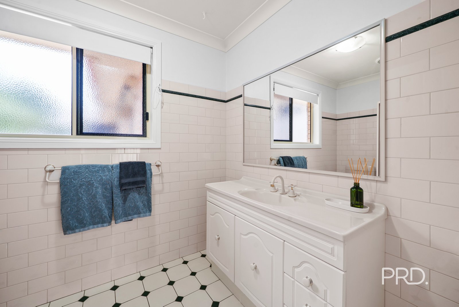 4 Fletcher Place KOORINGAL 5