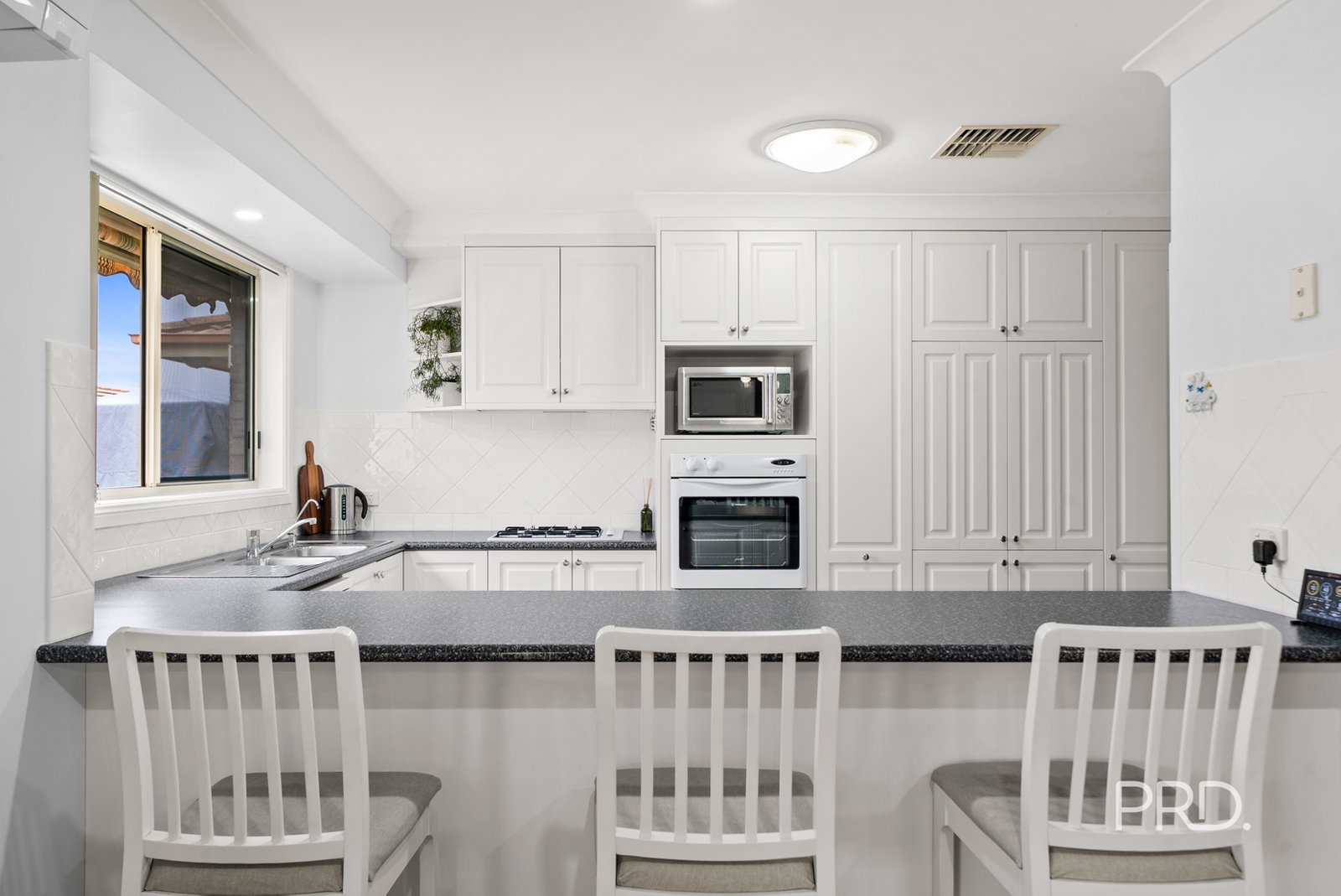 4 Fletcher Place KOORINGAL 10