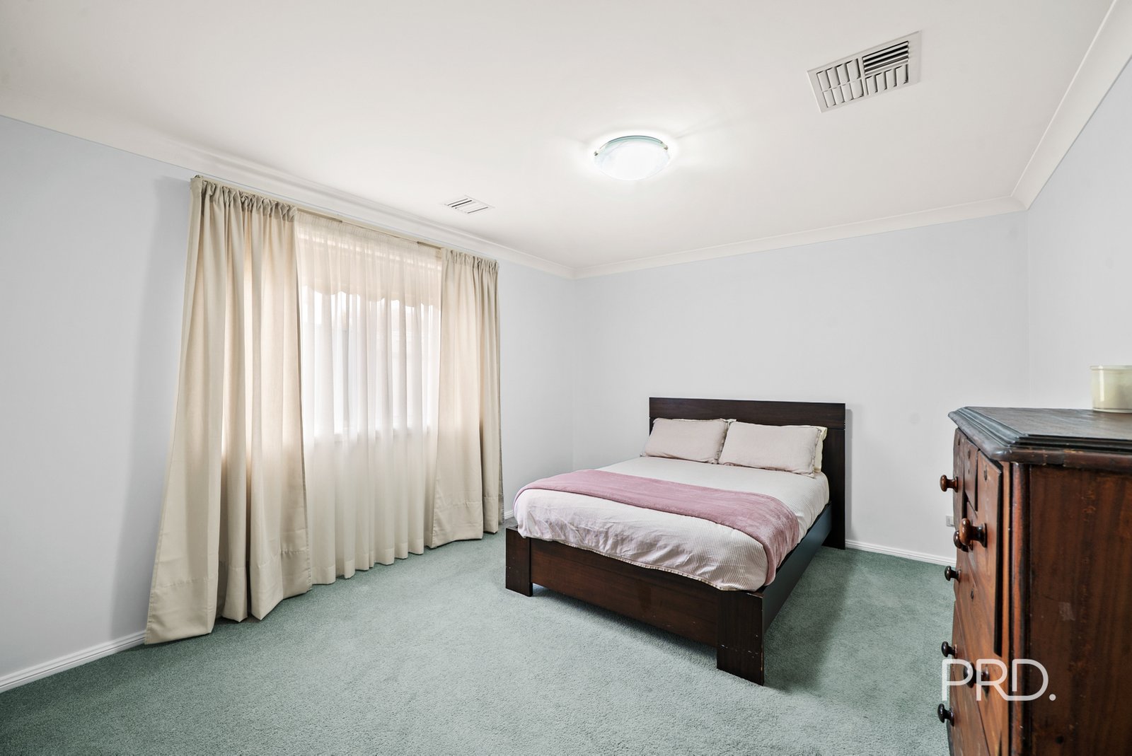 4 Fletcher Place KOORINGAL 12