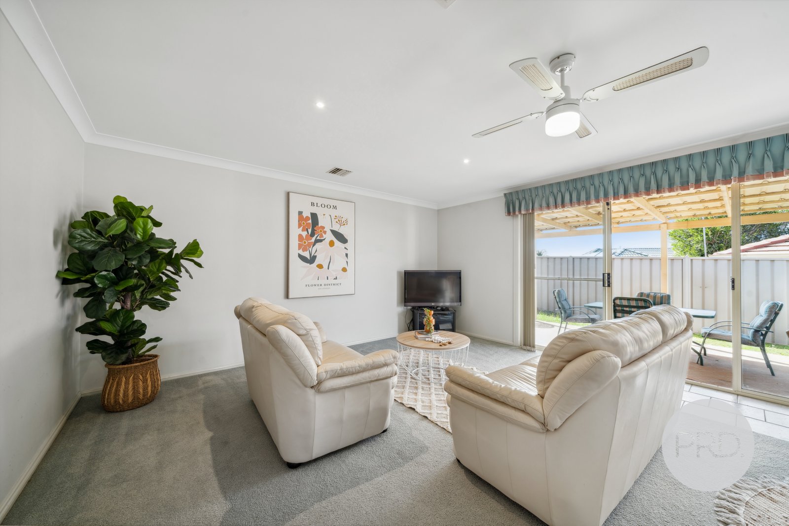 4 Fletcher Place KOORINGAL 10