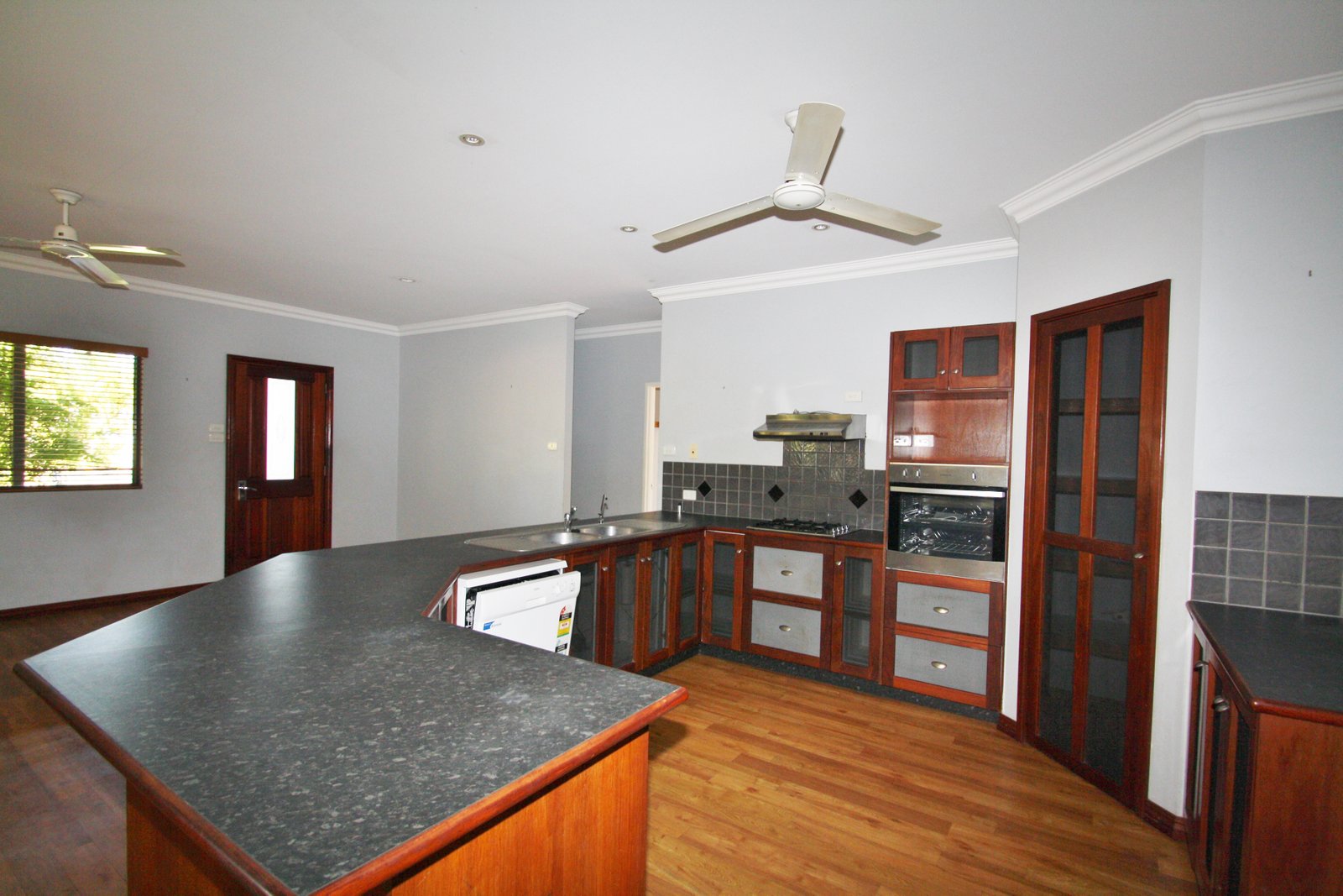 4 Flying Fox Avenue DJUGUN 5