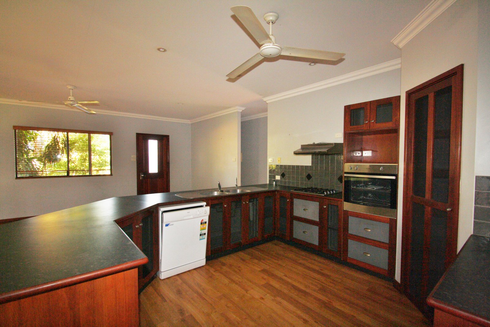 4 Flying Fox Avenue DJUGUN 6