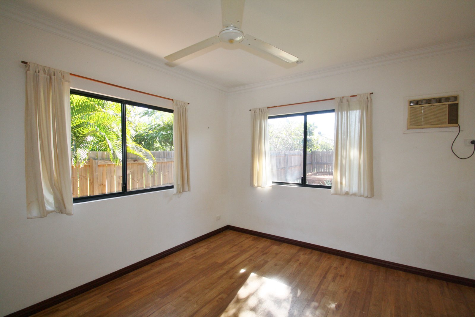 4 Flying Fox Avenue DJUGUN 12