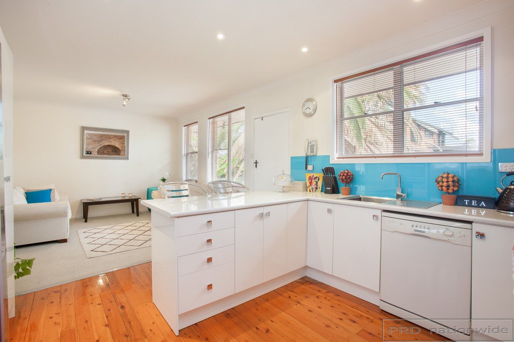 4 Foveaux Cres  METFORD 4