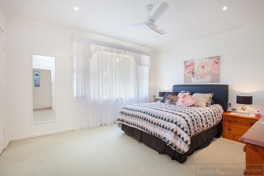 4 Foveaux Cres  METFORD 11