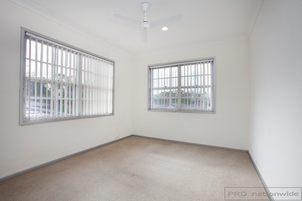 4 Foveaux Cres  METFORD 13
