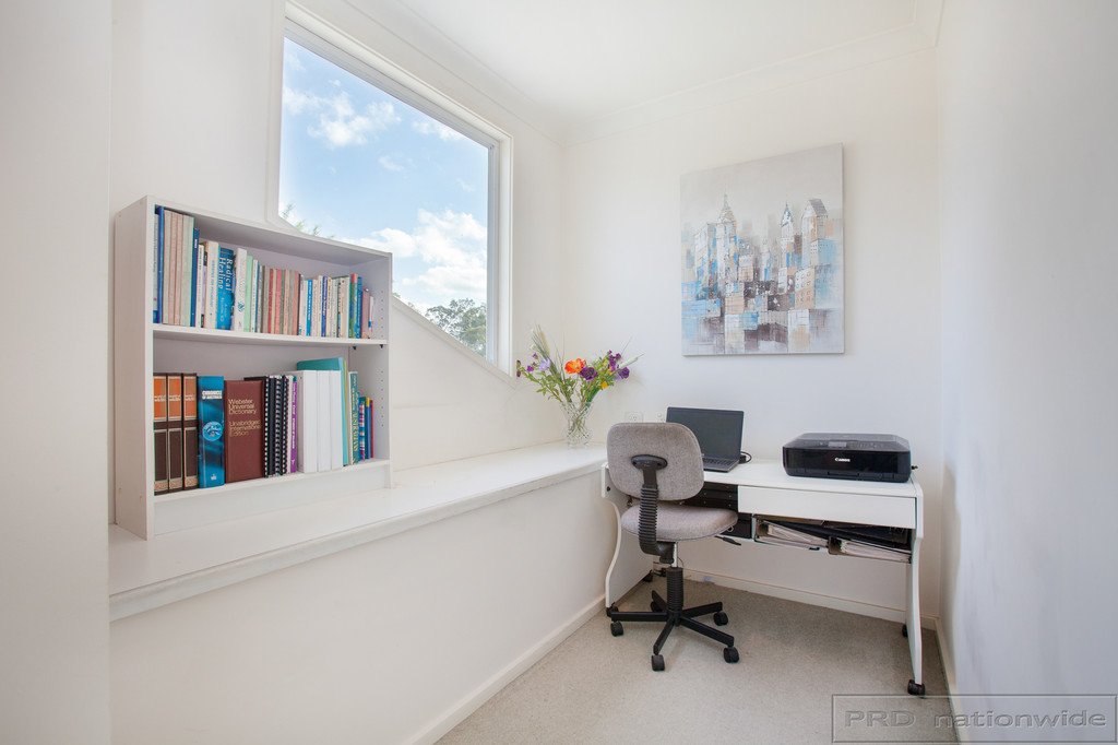 4 Foveaux Cres  METFORD 14