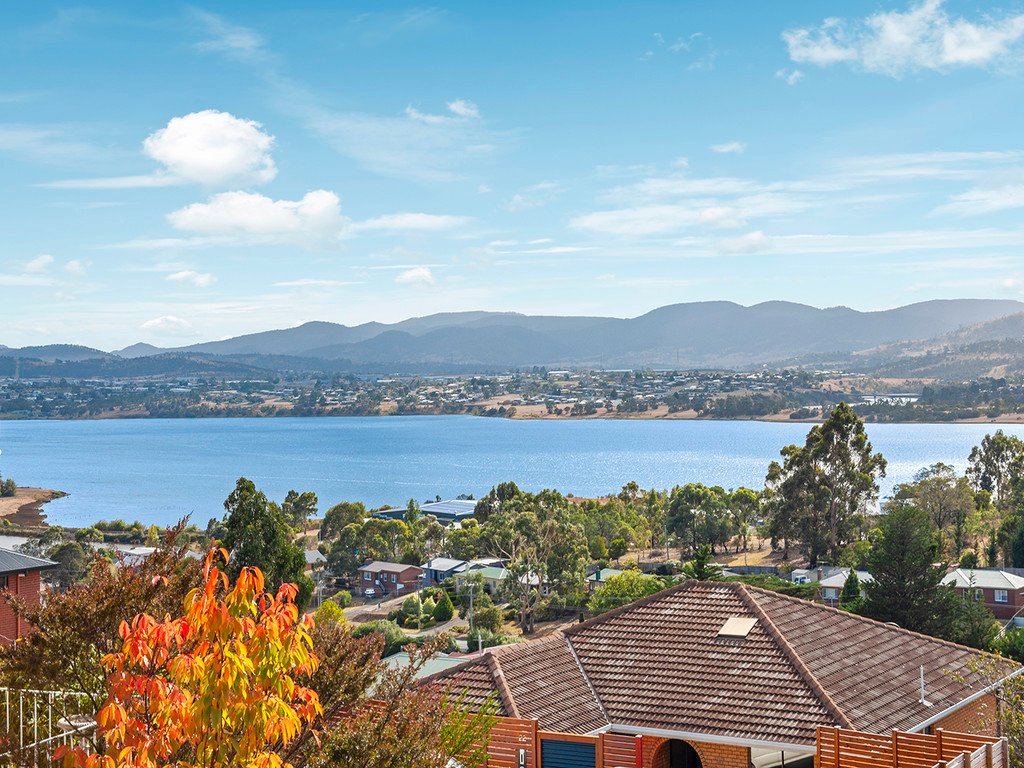 4 Fowler Street MONTROSE 2