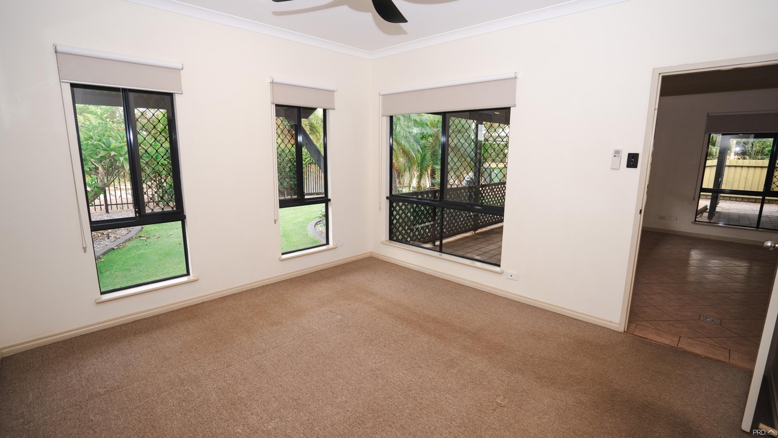 4 Fox Court CABLE BEACH 12