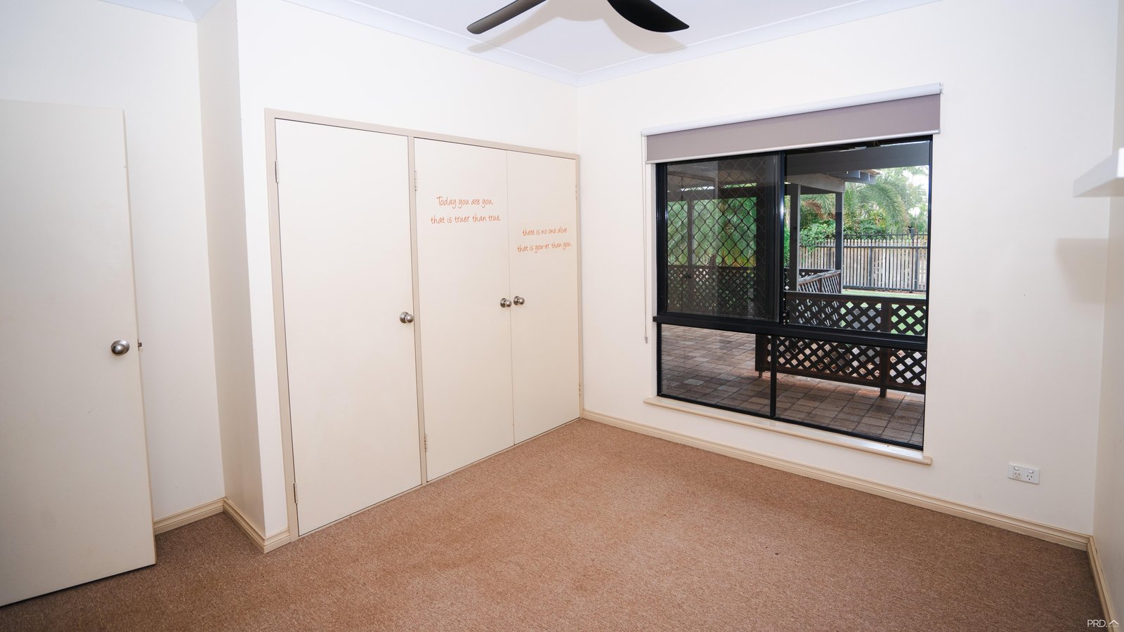 4 Fox Court CABLE BEACH 17