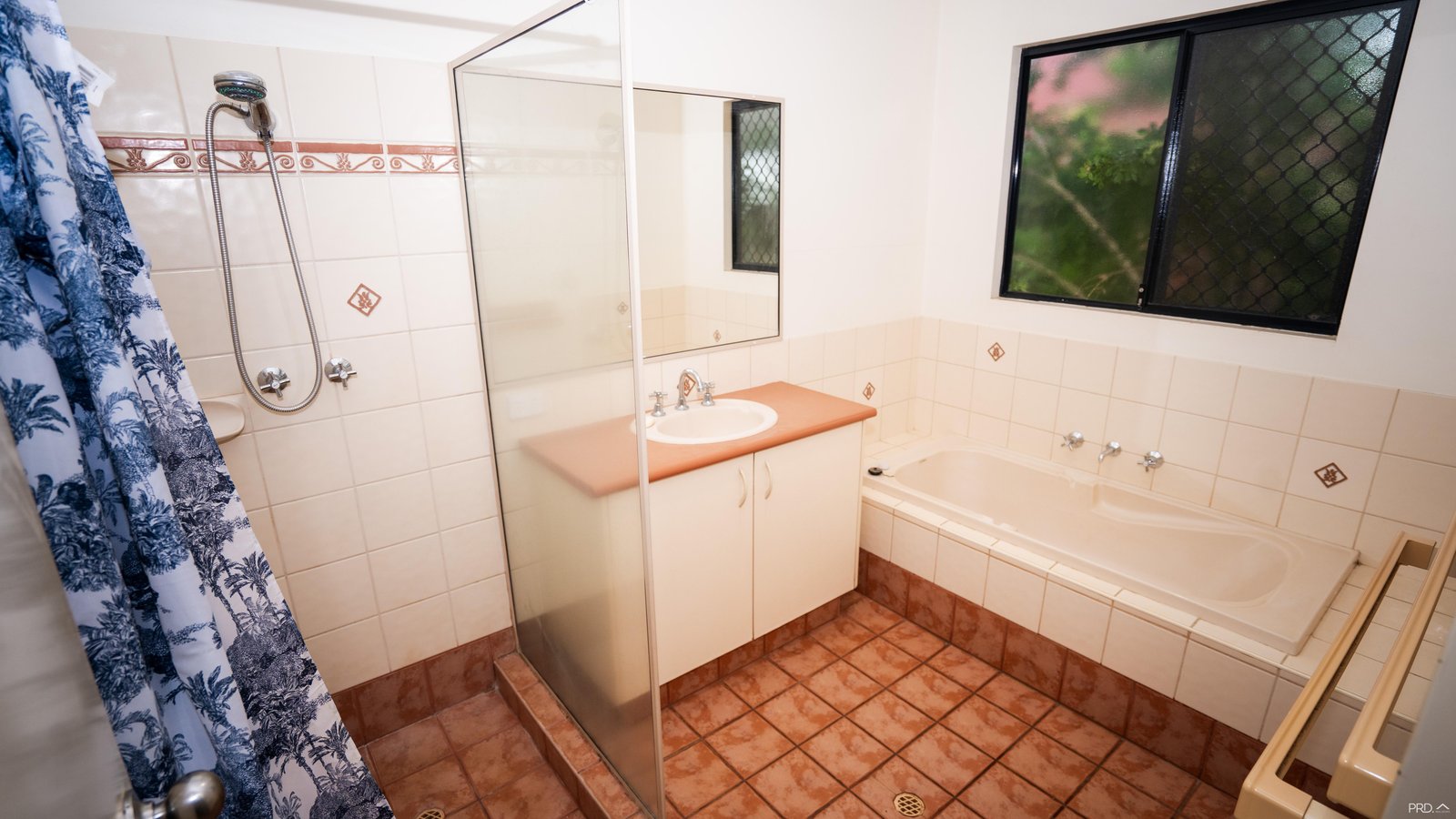 4 Fox Court CABLE BEACH 21