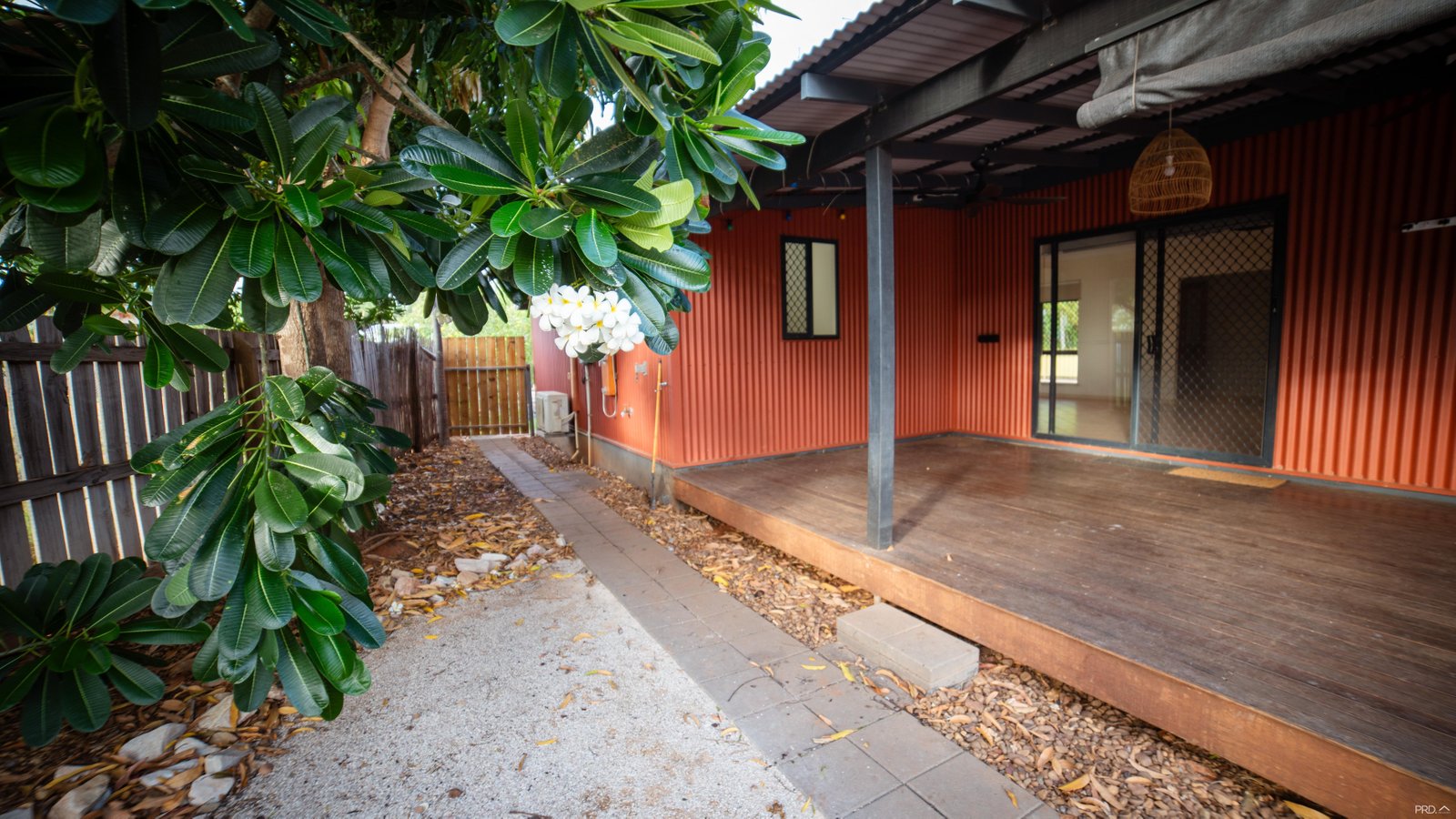 4 Fox Court CABLE BEACH 32