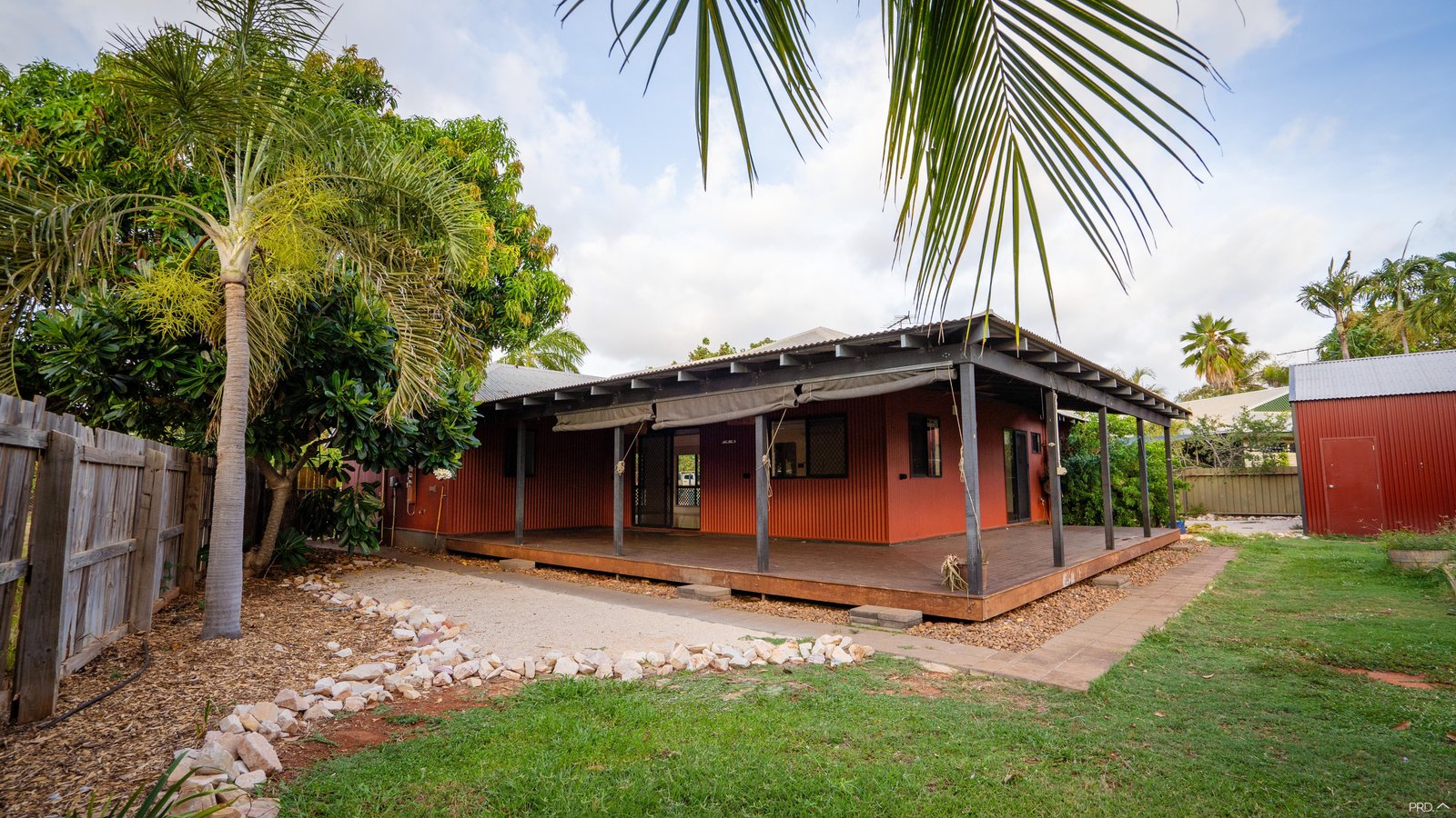 4 Fox Court CABLE BEACH 33