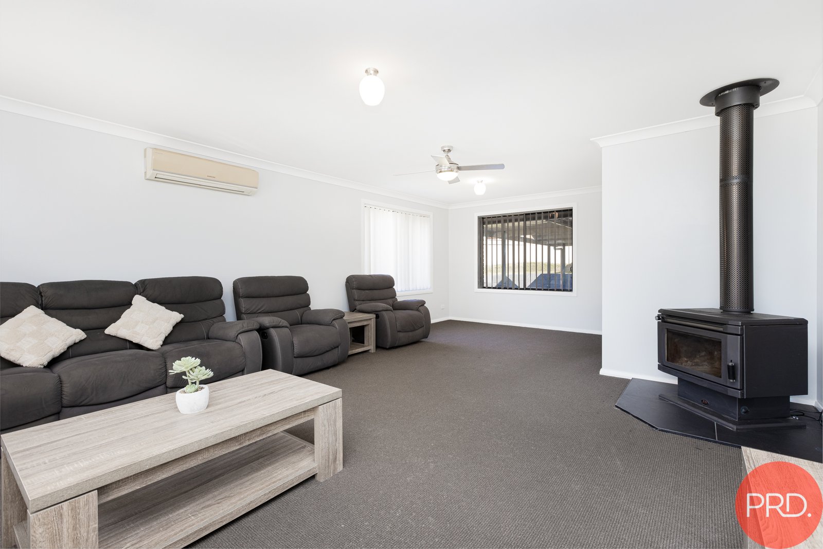 4 Franks Close BRANXTON 12