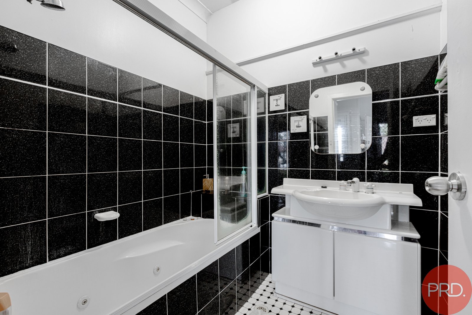 4 Fraser Street JESMOND 14