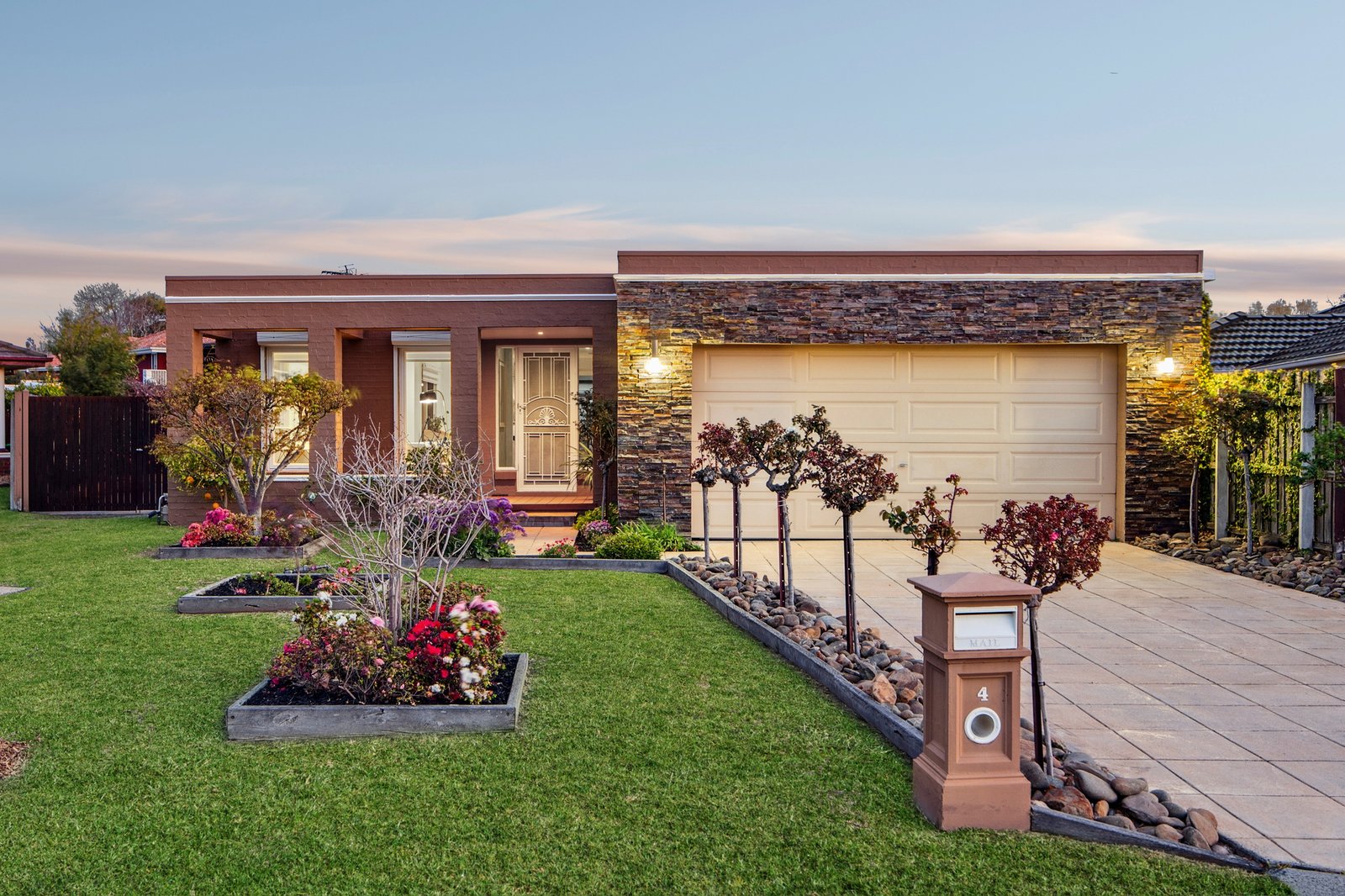Gallery: 4 Fredman Court