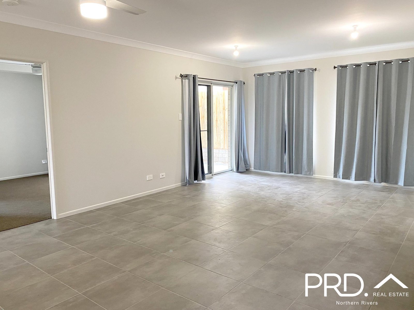 4 Fryer Lane CASINO 2