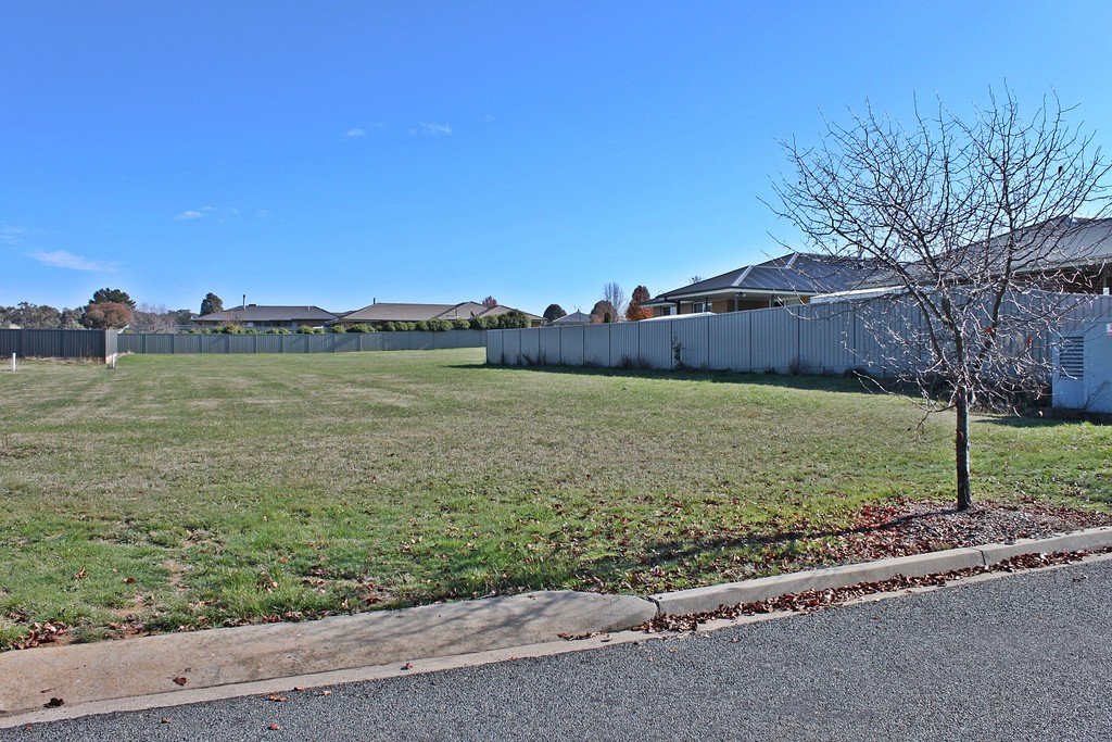 4 Gaylard Street TUMBARUMBA 4