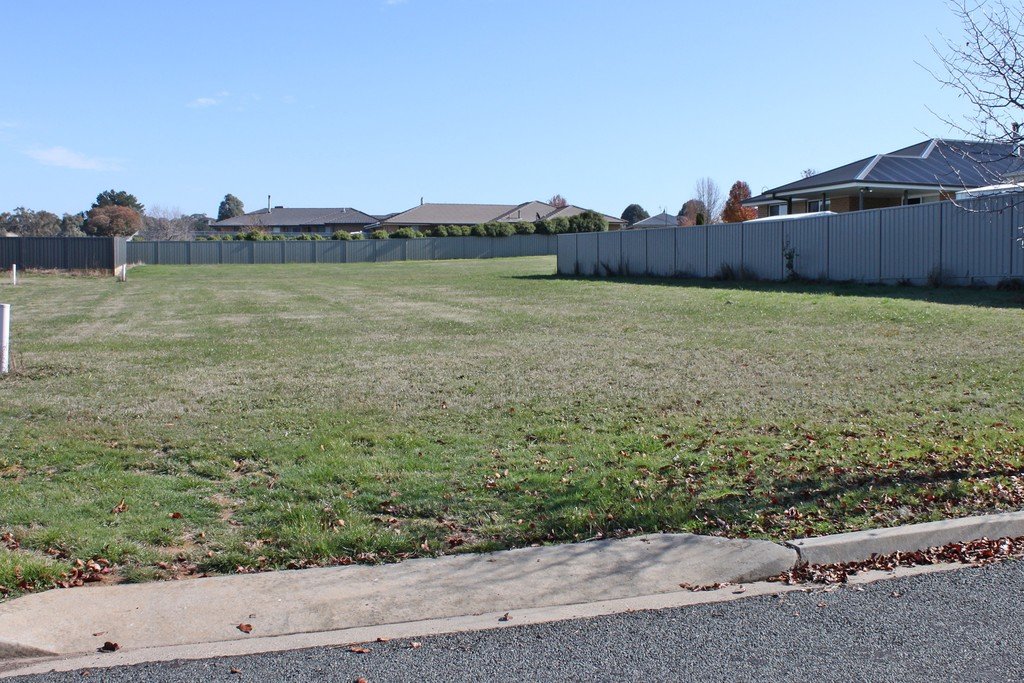 4 Gaylard Street TUMBARUMBA 4