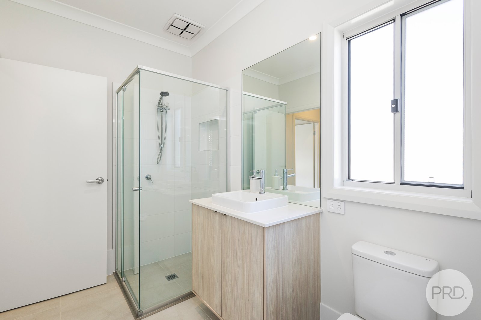 4 Girambin Street CORLETTE 19