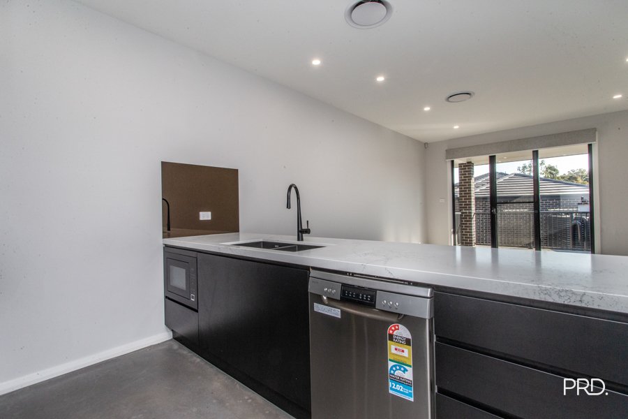 4 Glacier Street Schofields 15