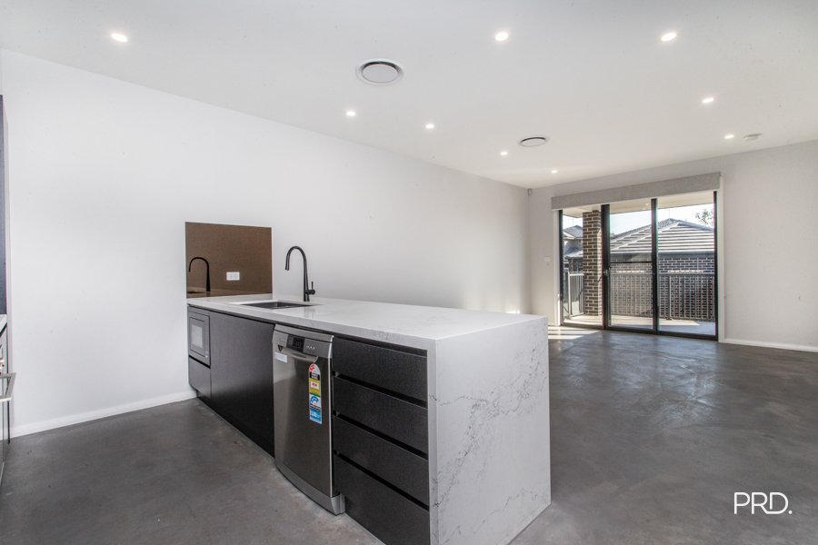 4 Glacier Street Schofields 13