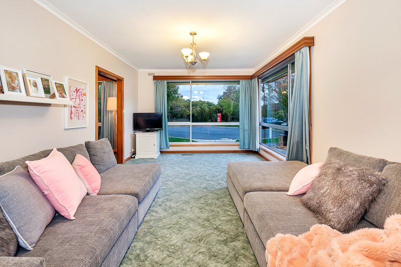 4 Glendale Court LAKE WENDOUREE 2