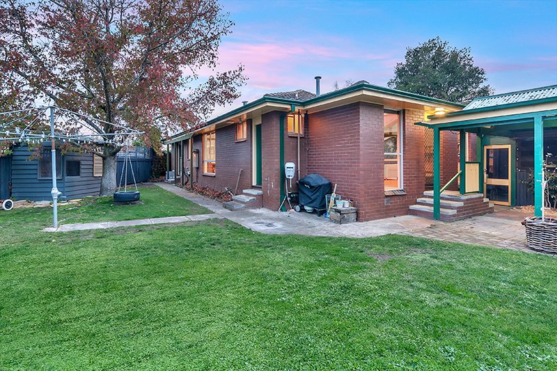 4 Glendale Court LAKE WENDOUREE 15