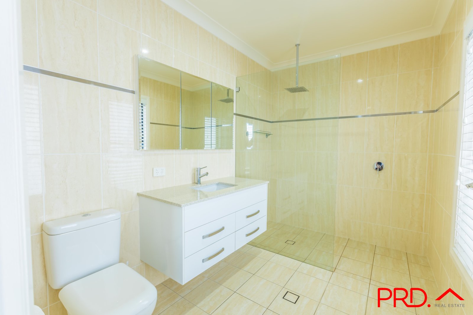 4 Glenview Place TAMWORTH 12