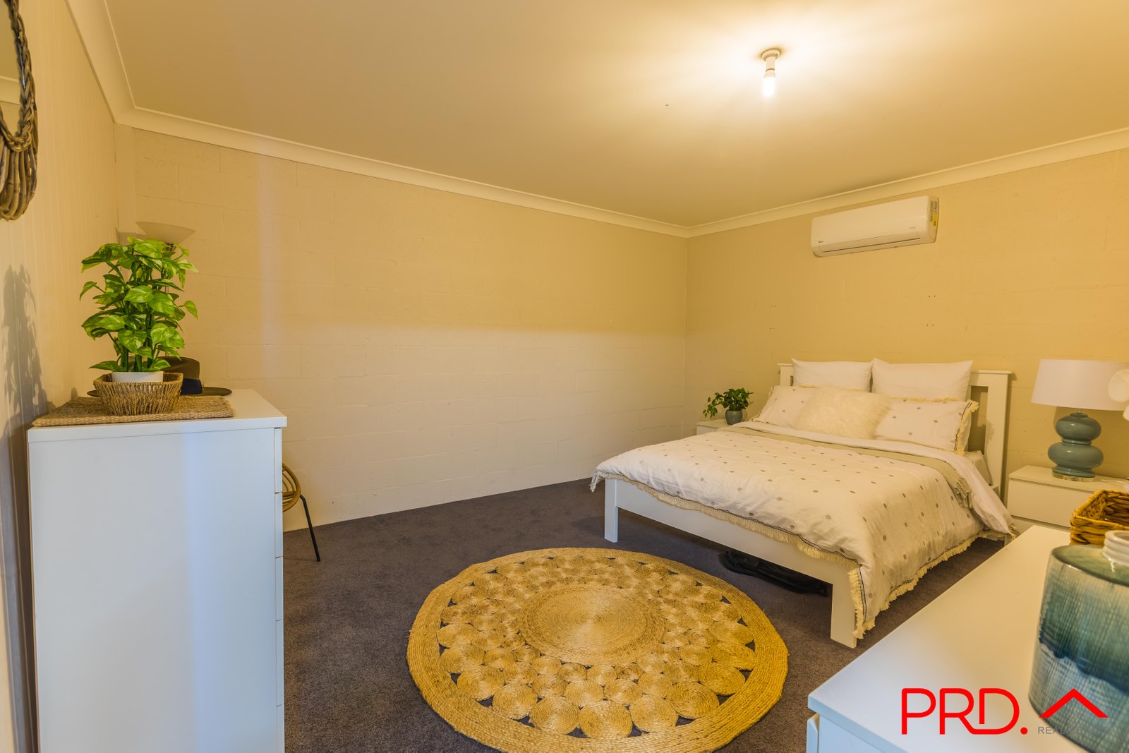 4 Glenview Place TAMWORTH 17