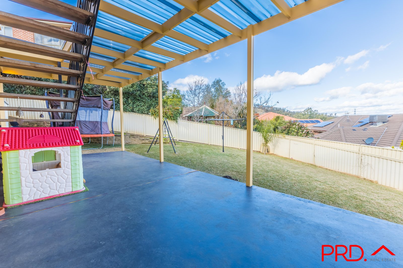 4 Glenview Place TAMWORTH 24